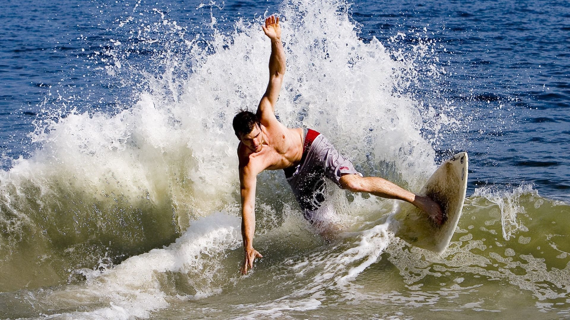 九游esports-曹缘展现强大心理素质与赛场韧性，冠军专访曹缘